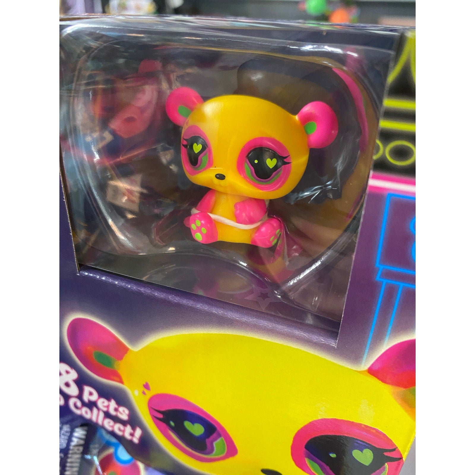 Littlest Pet Shop Neon Black Light Pet