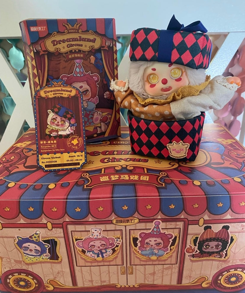 Caja sorpresa de Timeshare x Cino Dreamland Circus