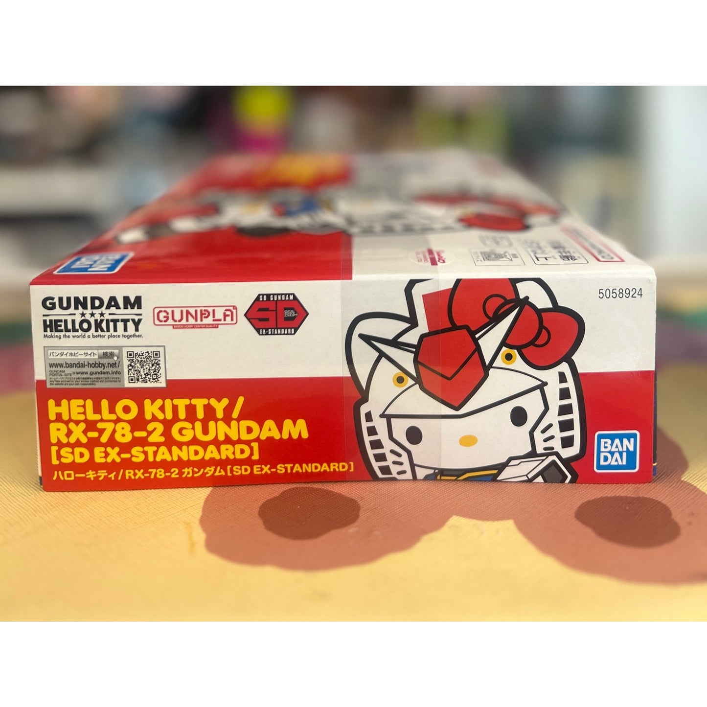 Gundam Hello Kitty and RX-78-2 Gundam SD-EX Standard Model Kit