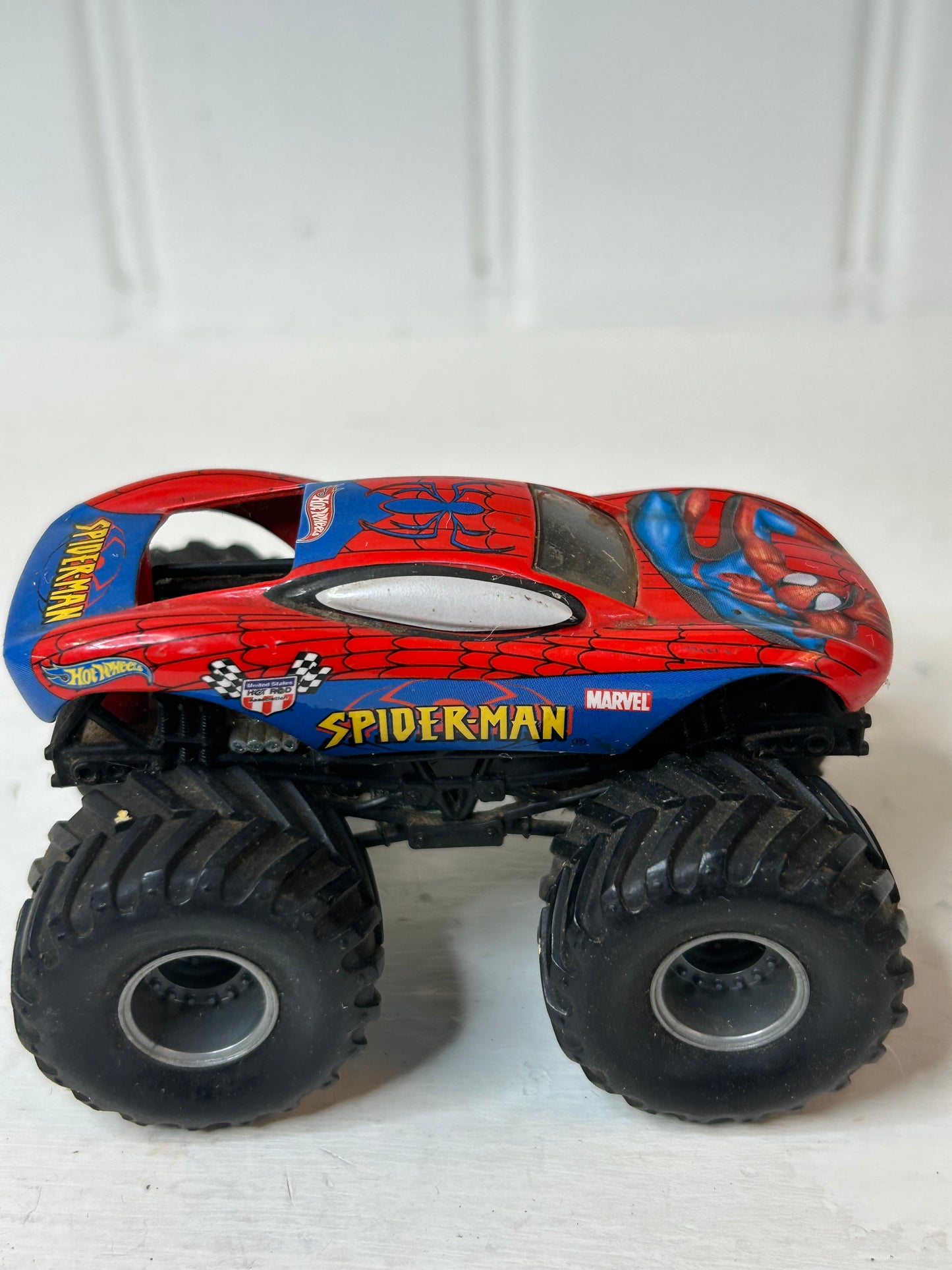 Hot Wheels Marvel Spider-Man Monster Truck – Die-Cast Collectible Vehicle