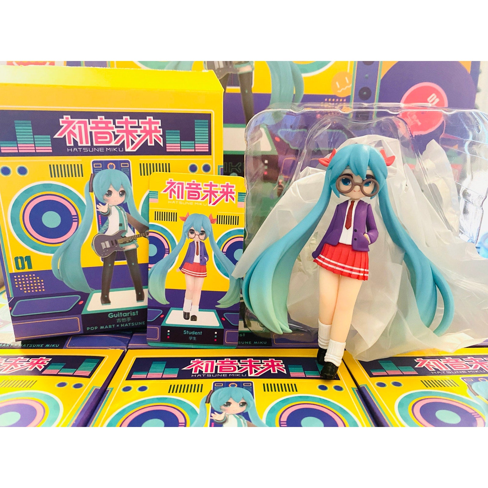 Pop Mart x Piapro Hatsune Miku Career Series Blind Box “Student”