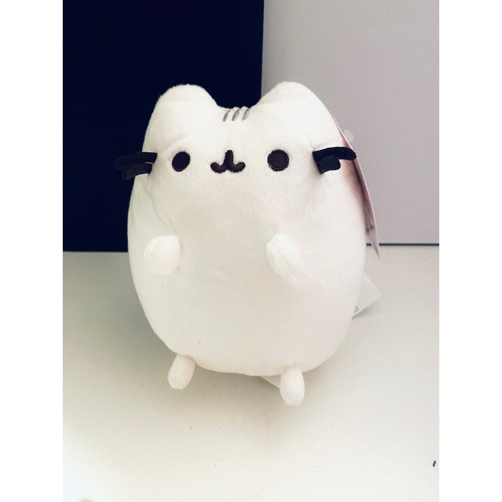 Hvid Pusheen plys