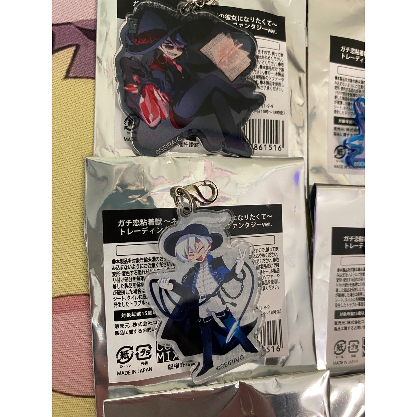 Obsessive Fangirl Horror Netto Haishinsha no Kanojo ni Naritakute Acrylic Charm