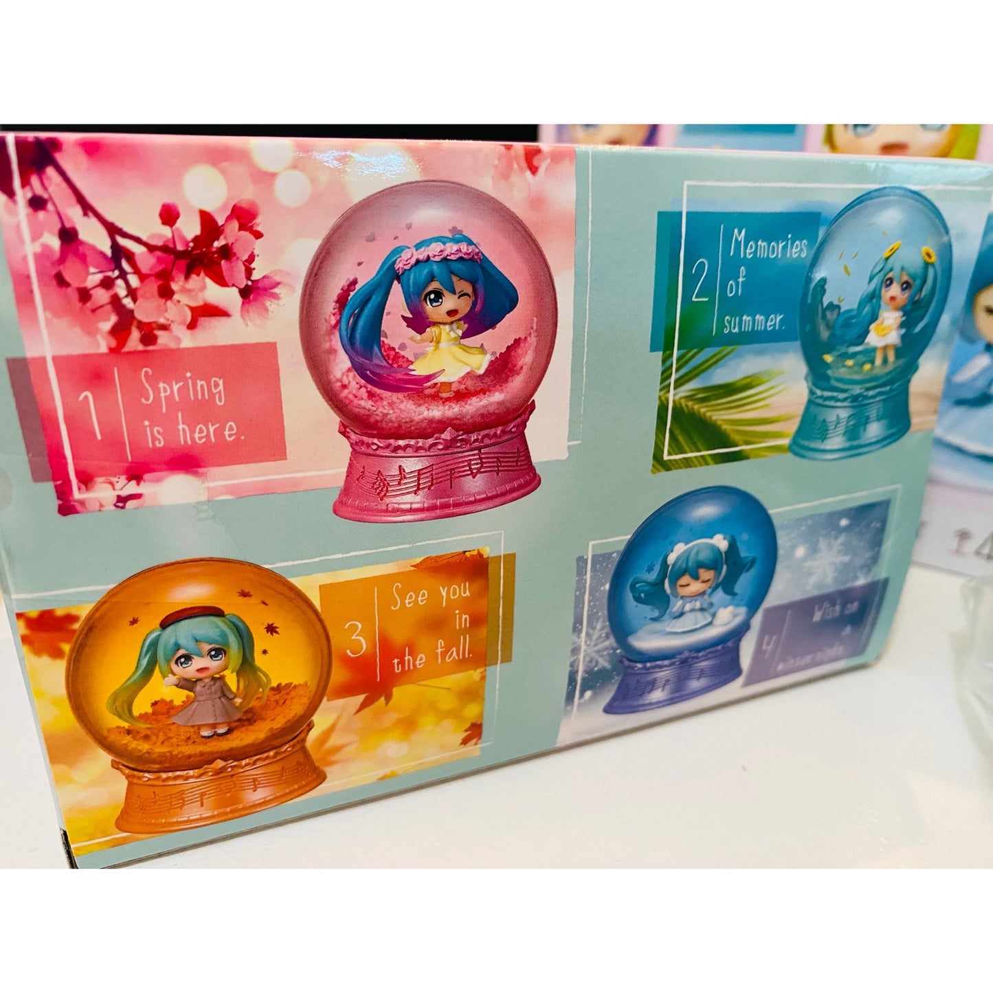 Hatsune Miku Globe Figure Performance of the Seasonal Story "Memories of Summer"
