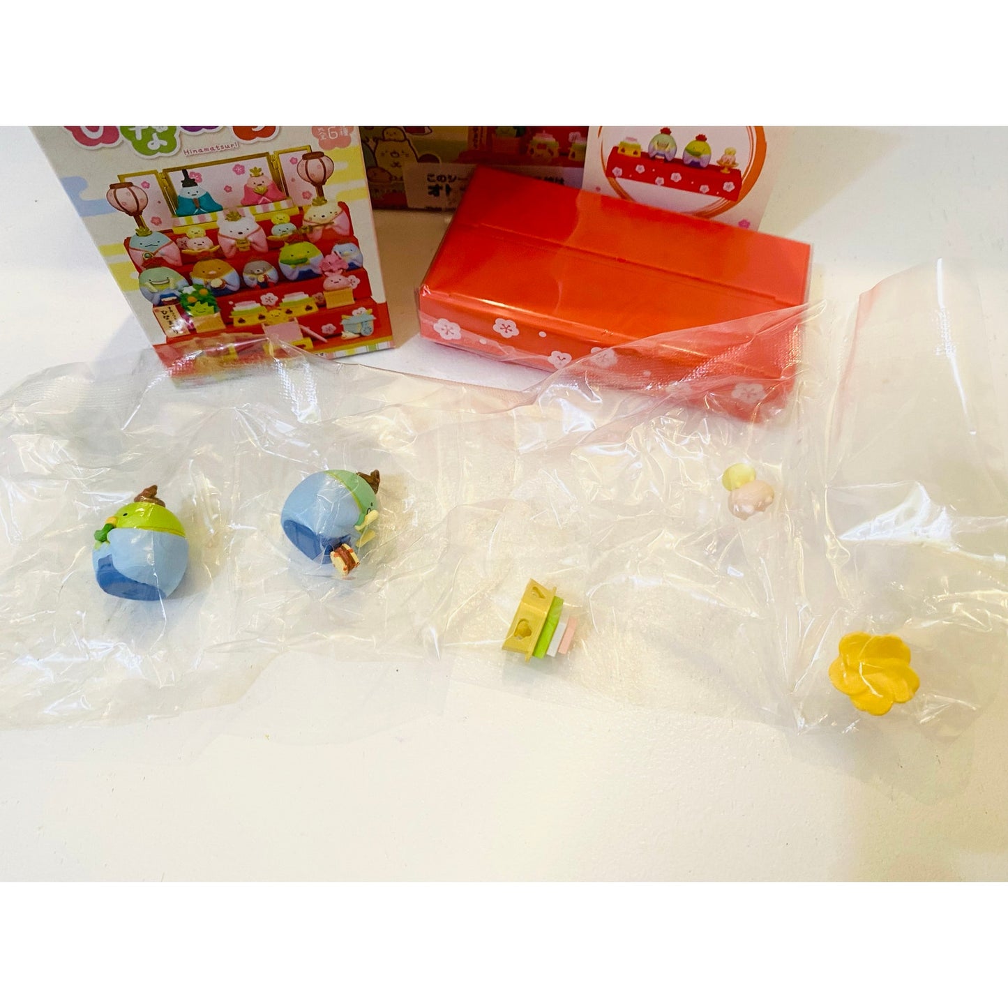 Re-ment Sumikko Gurashi's Doll Festival Blind Box Minifigurer Penguin &amp; Tokage