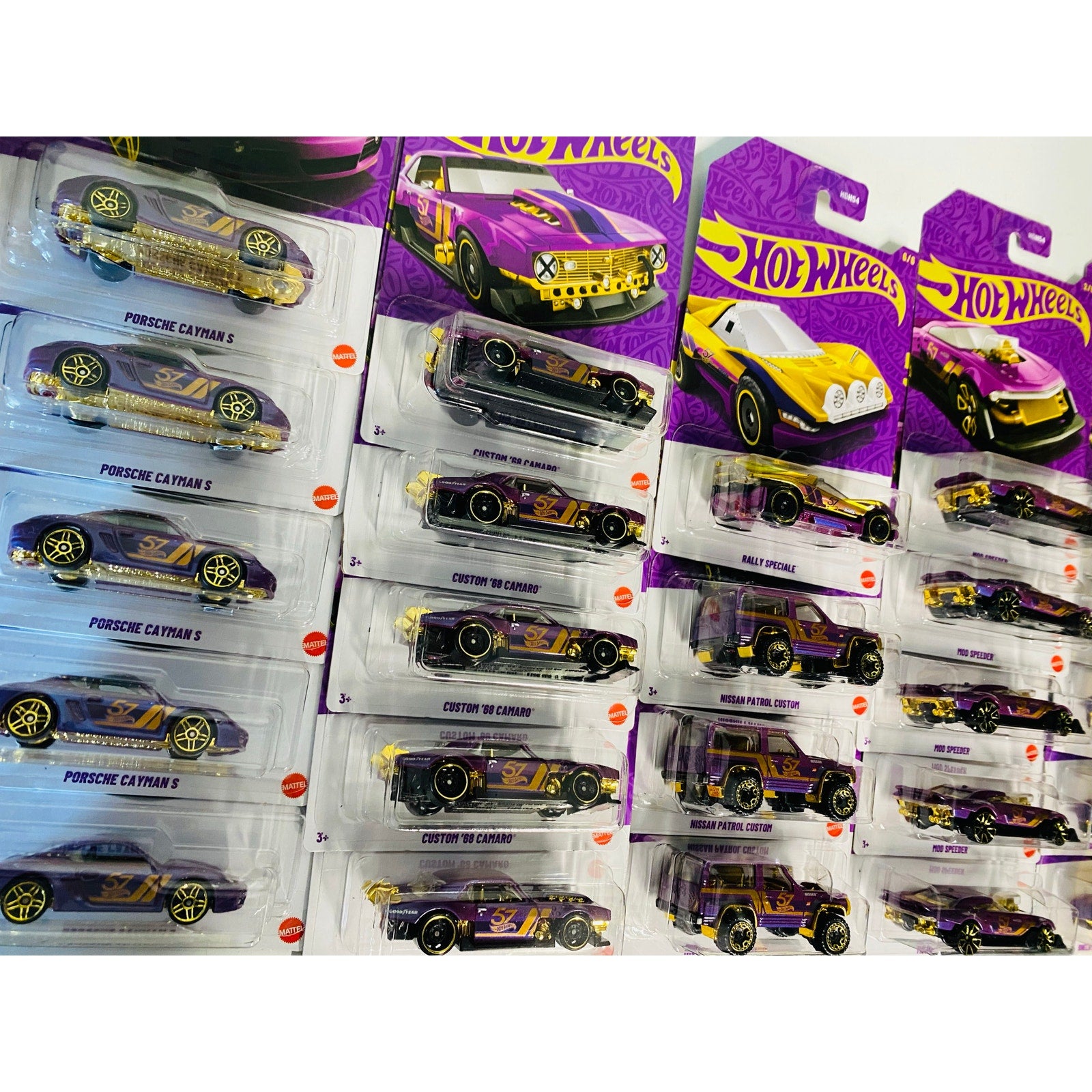 Hot Wheels Pearl & Chrome Vehicle 2025 Ver Single Blister Pack