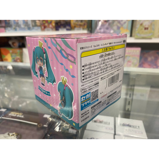 Hatsune Miku Chokonose Mini Figure Happy 16th Anniversay Wogura Ver (Game Prize)