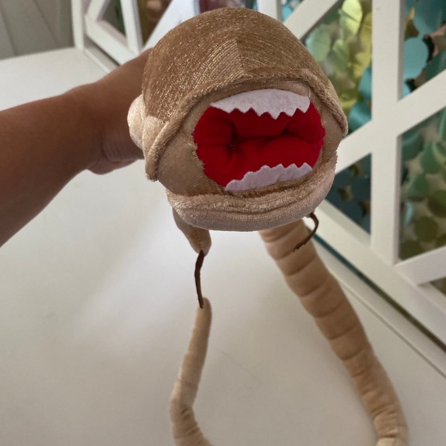 Peluche de bebé alienígena de ThinkGeek