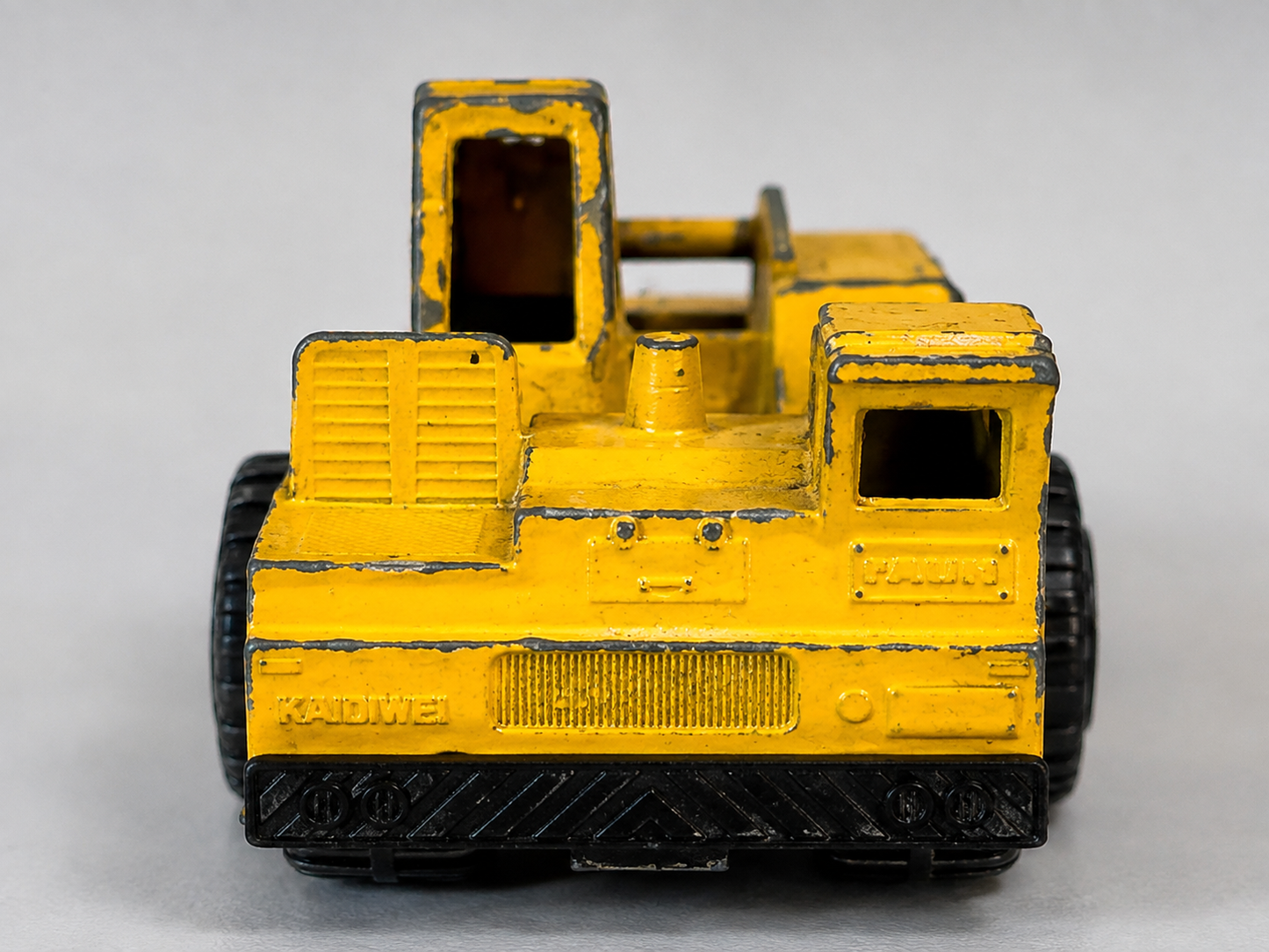 Vintage 1984 Matchbox Mobile Crane Reynolds Crane Hire Yellow Diecast Made in Macao