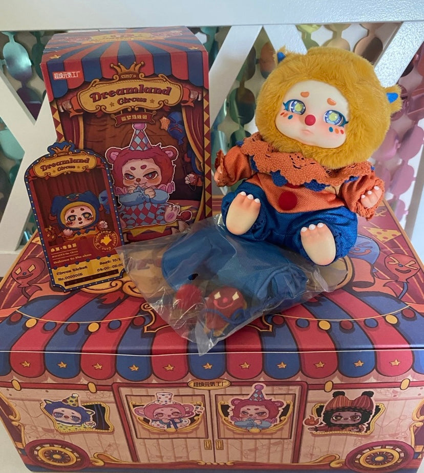 Caja sorpresa de Timeshare x Cino Dreamland Circus