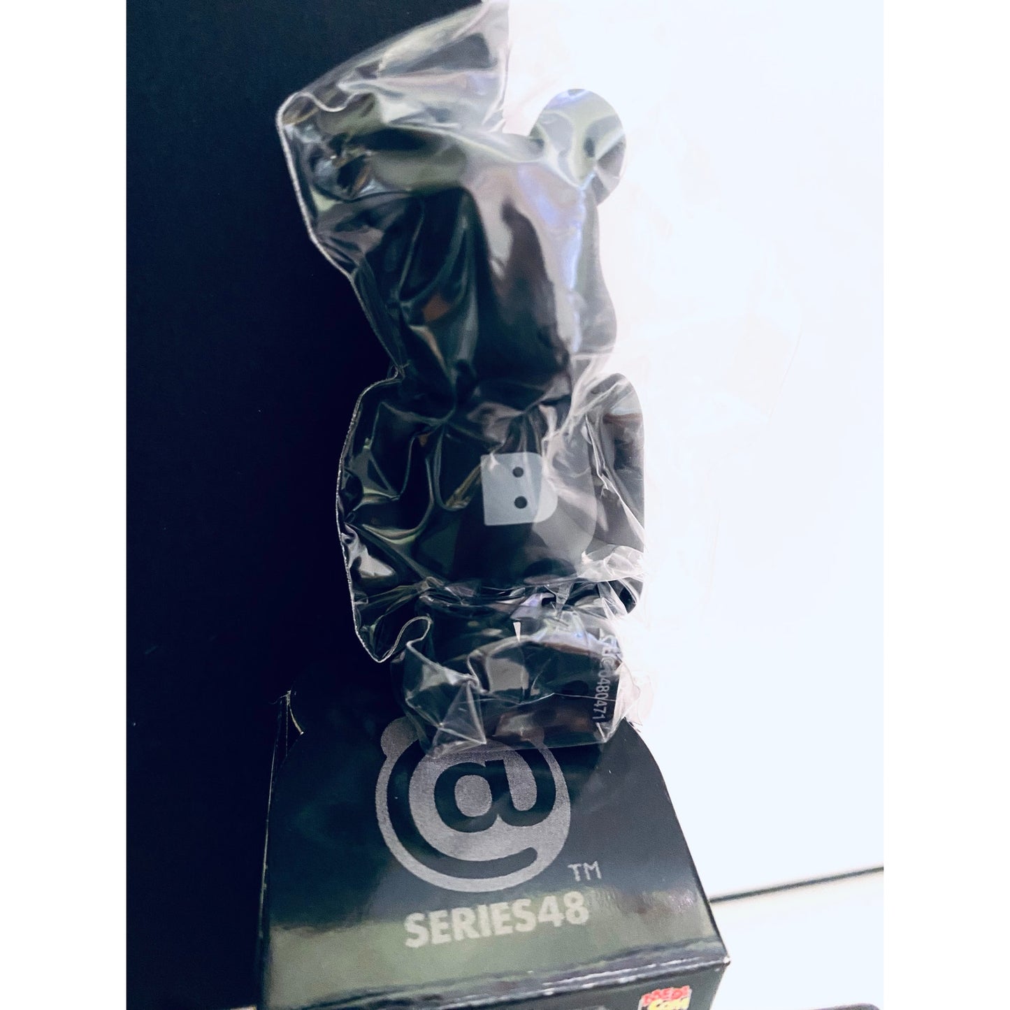 BE@RBRICK Series 48 Boind Box Basic Black