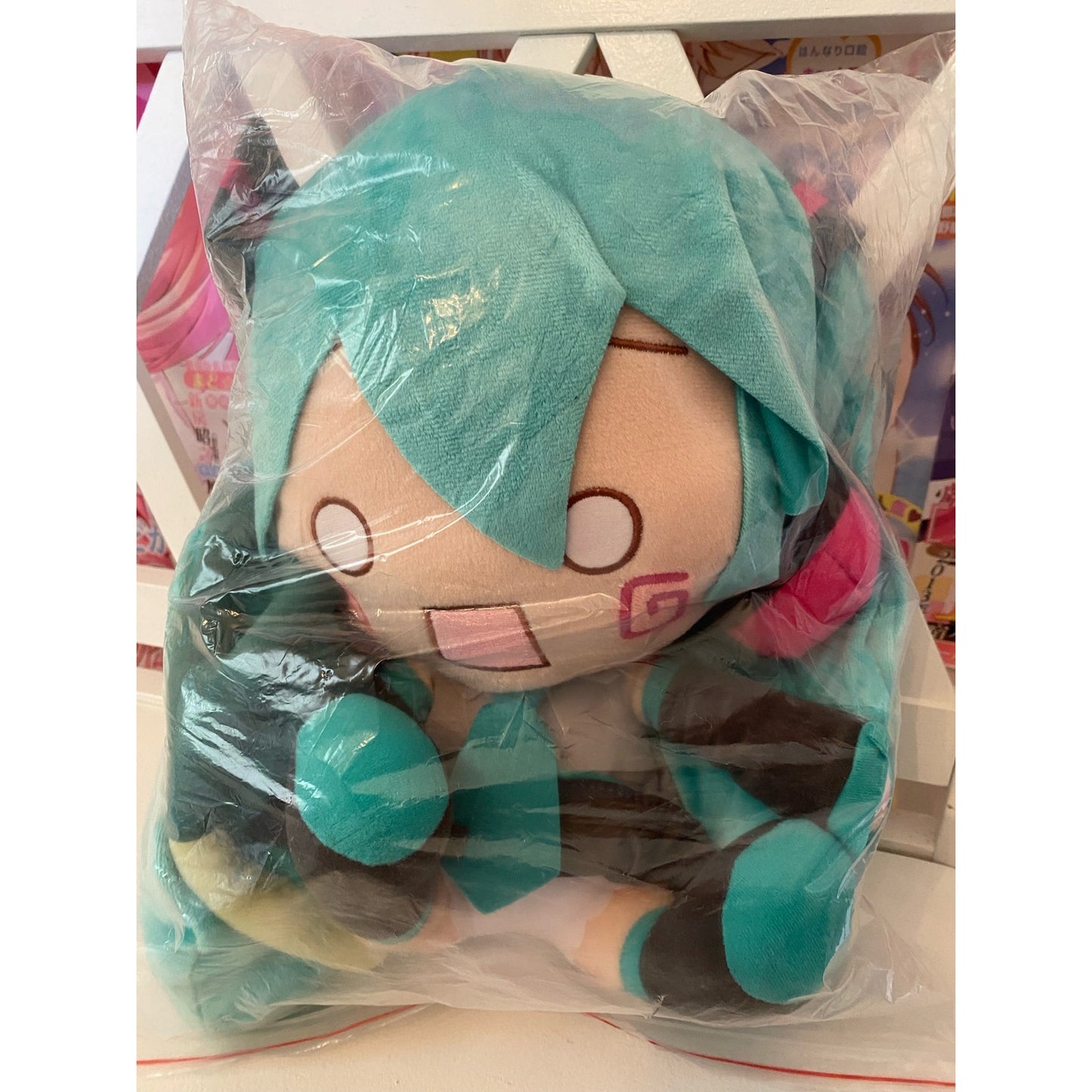 Peluche oficial de Hatsune Miku Stunned Face con puerro y cebolla verde de SEGA