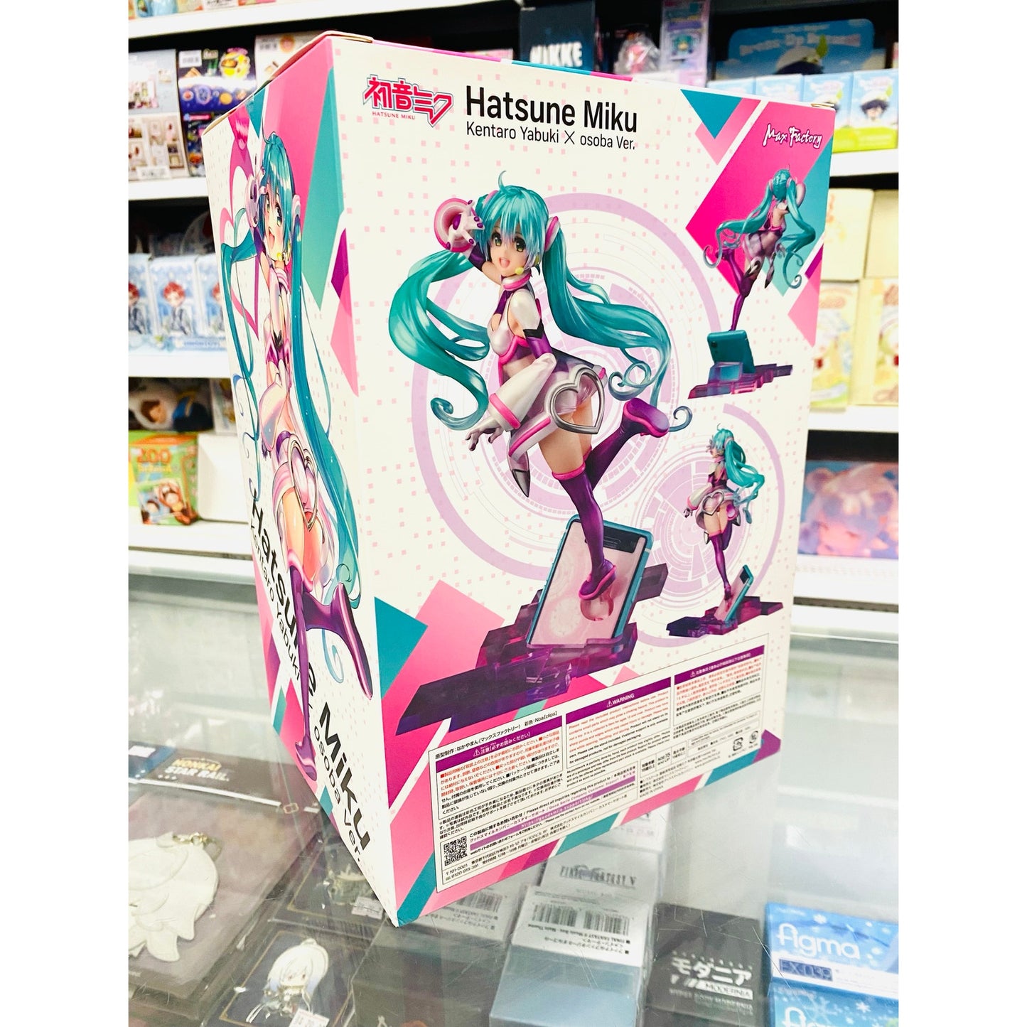 Character Vocal Series 01 Hatsune Miku Kentaro Yabuki x Osoba Ver. 1/7 Scale