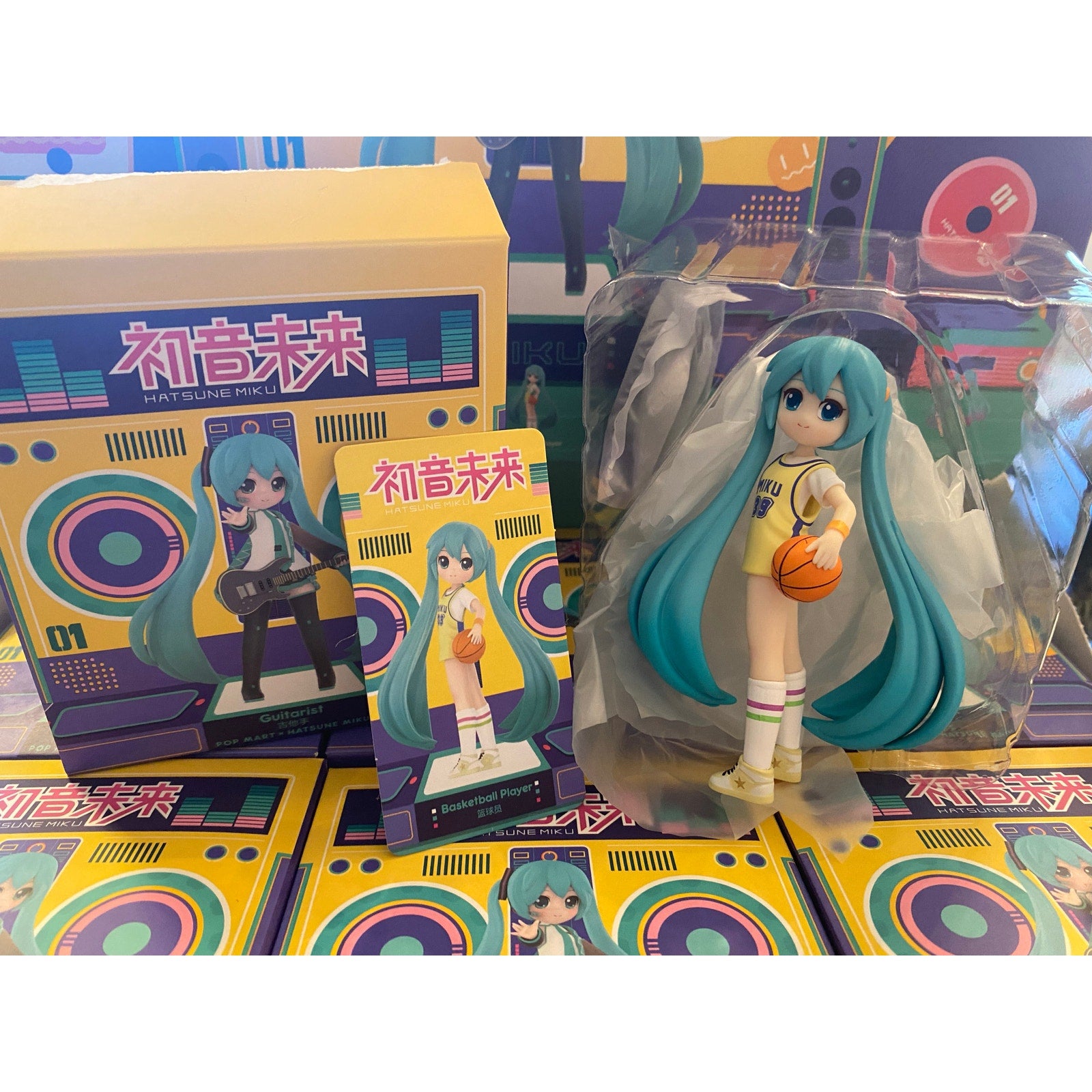 Pop Mart x Piapro Hatsune Miku Career Series Blind Box “Basketball Player”