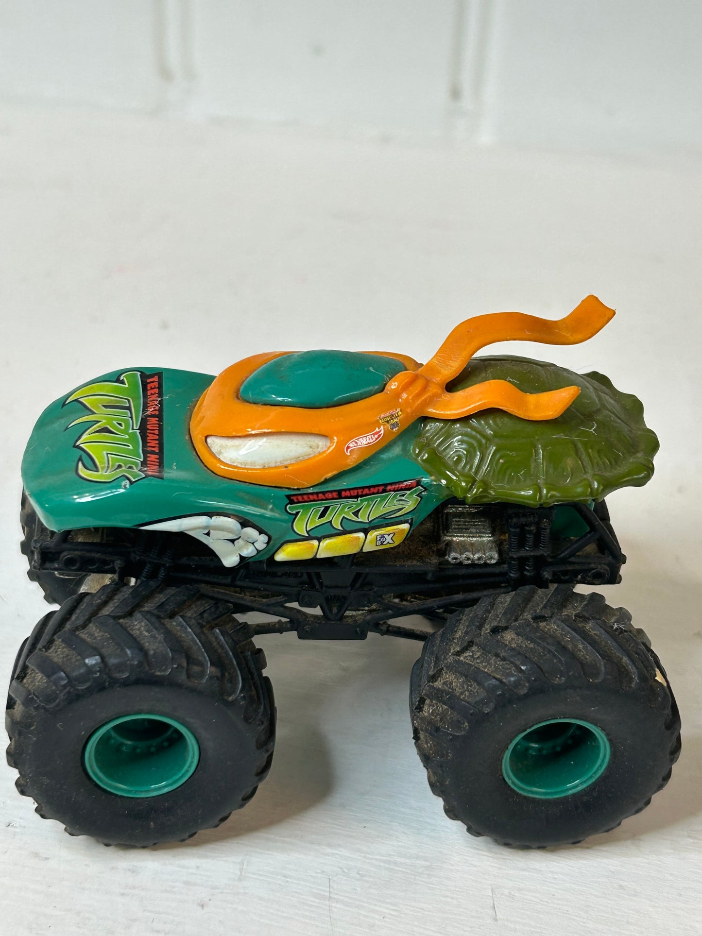 Teenage Mutant Ninja Turtles Monster Truck Toy – Michelangelo Design