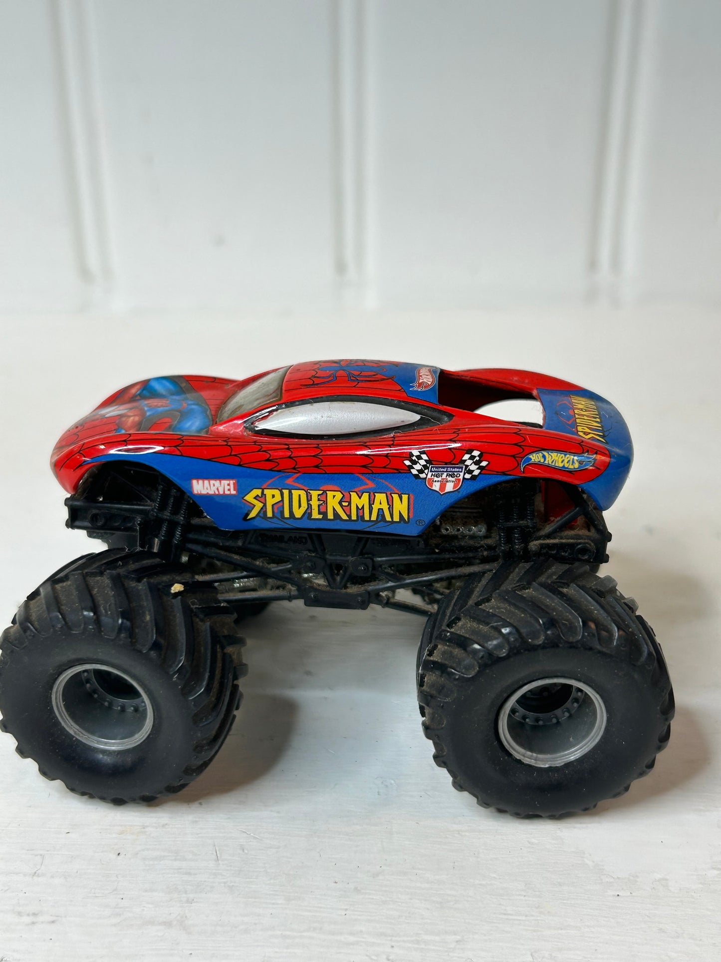 Hot Wheels Marvel Spider-Man Monster Truck – Die-Cast Collectible Vehicle