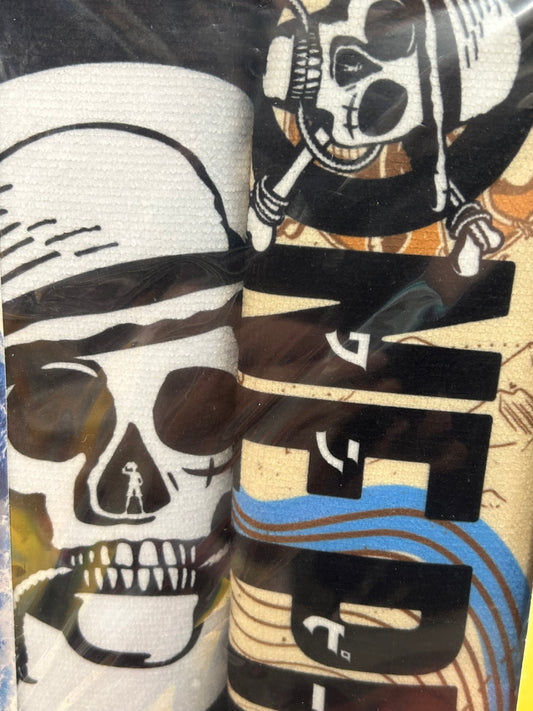 Netflix One Piece Live-Action Two-Piece Towel Set – Straw Hat Skull Design