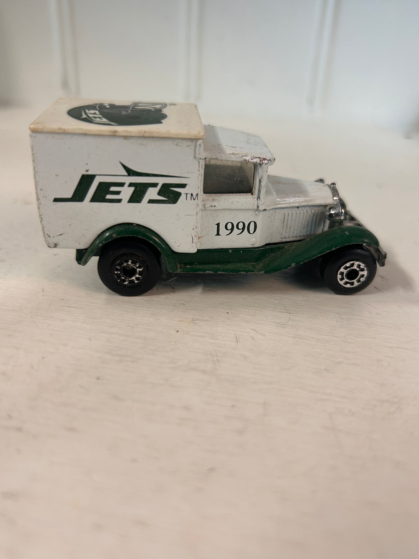 Vintage 1990 Matchbox NFL New York Jets Model A Ford Diecast Truck Made in Macau