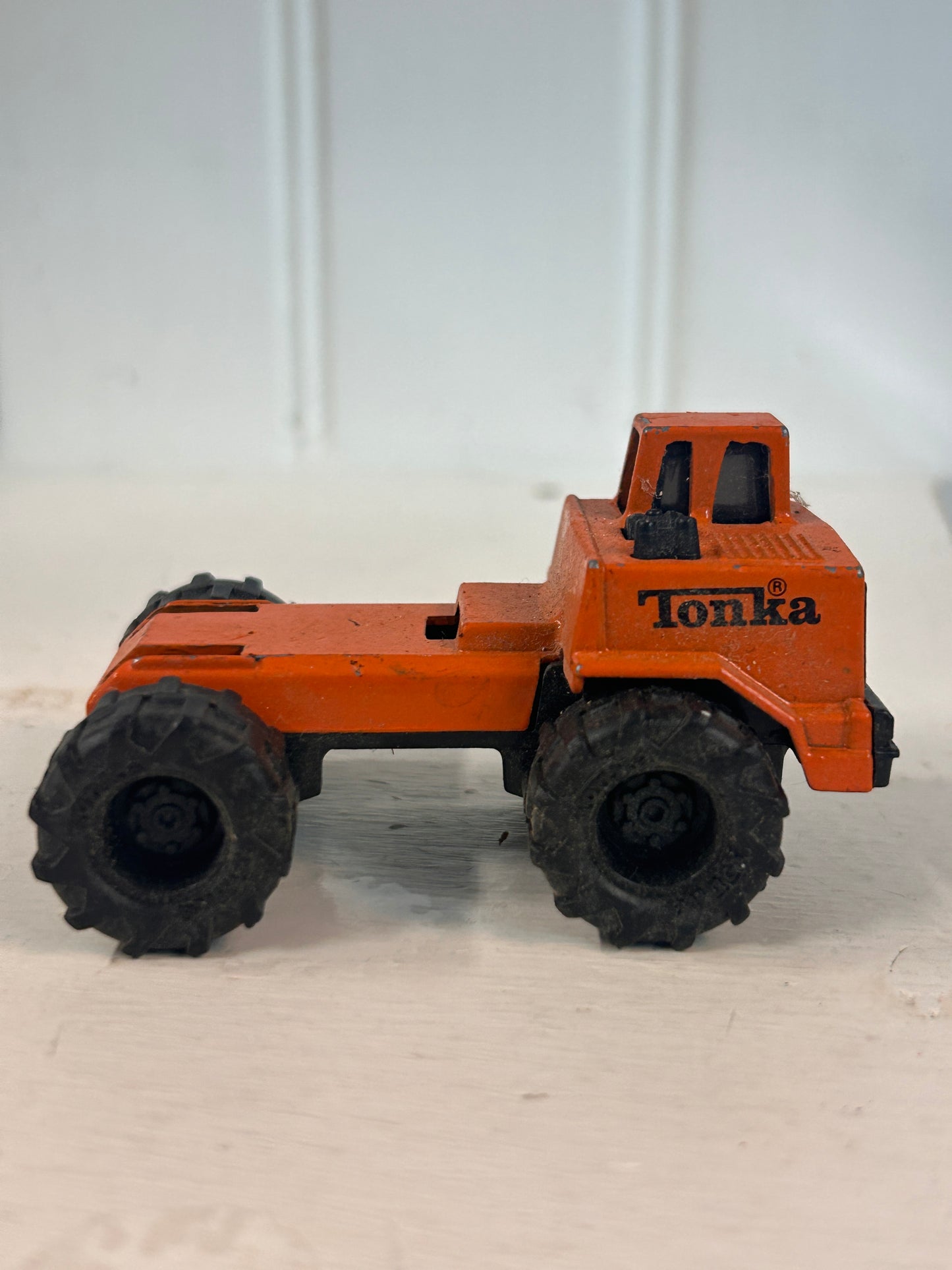 Vintage 1992 Tonka Diecast Construction Truck Chassis/Cab