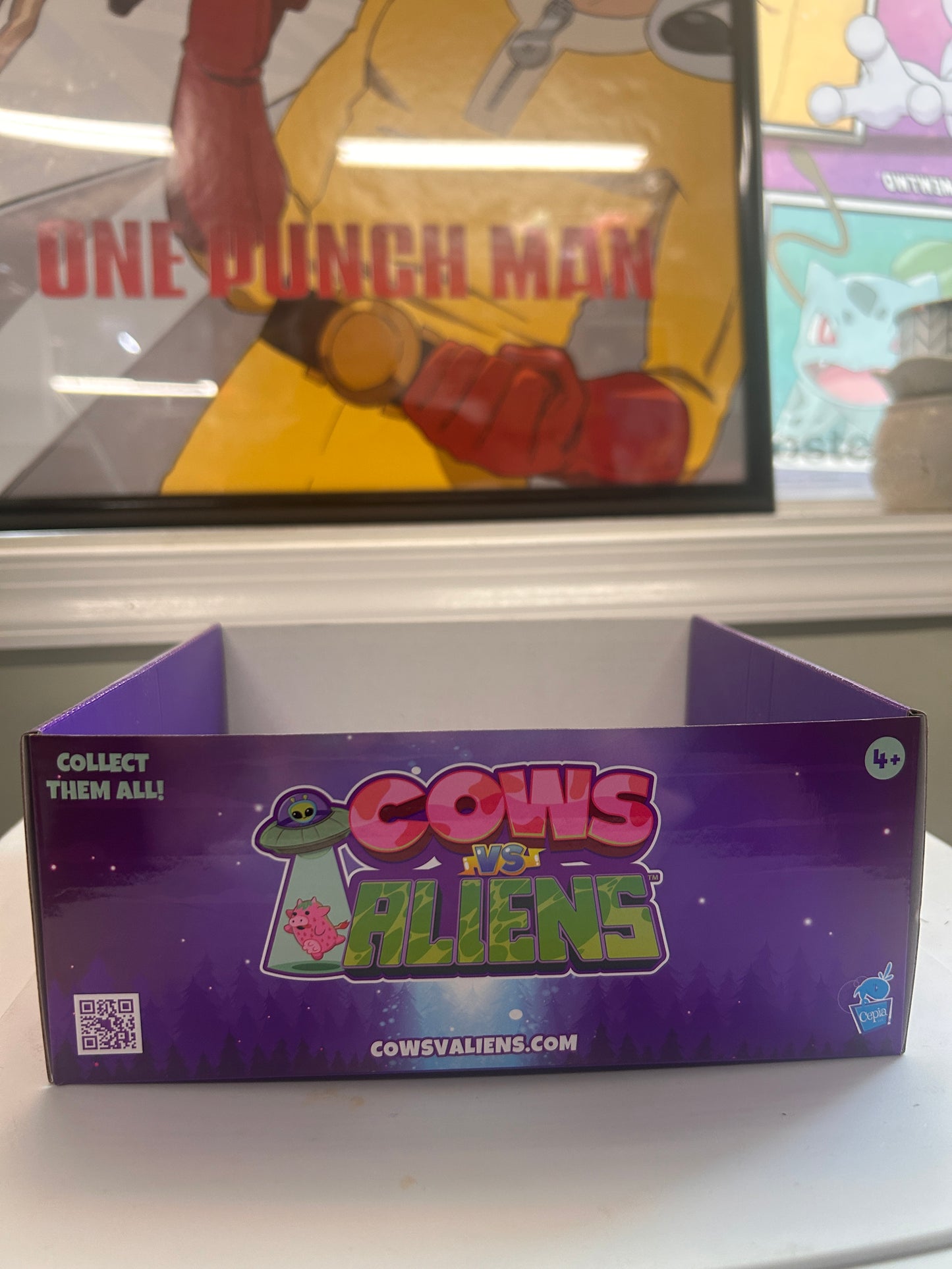 Cows vs Aliens Retail Display Box