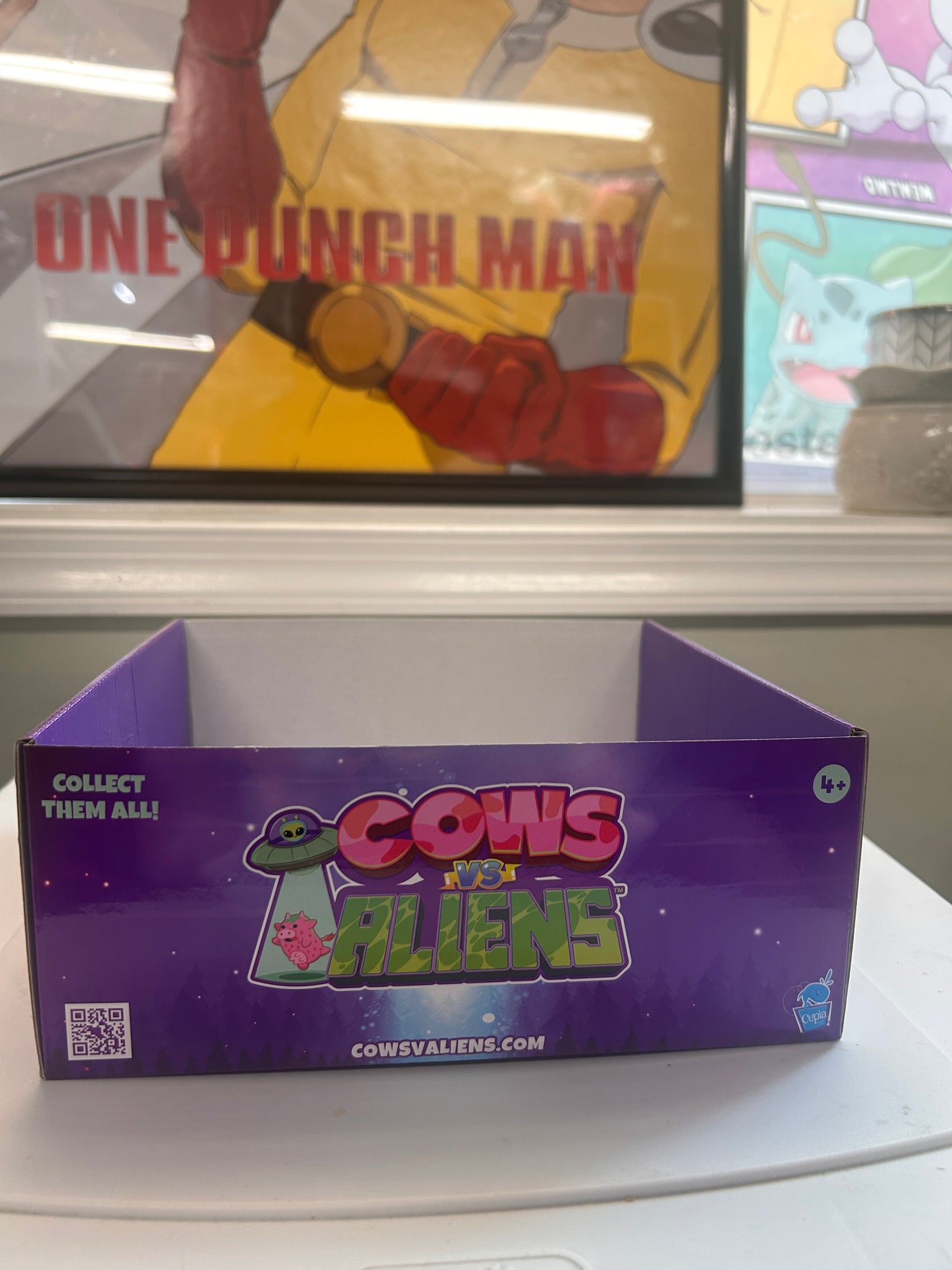 Cows vs Aliens Retail Display Box