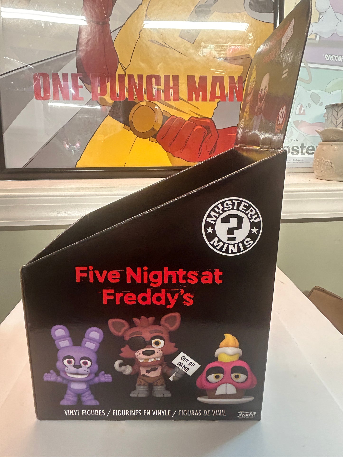 Five Nights at Freddy's Vinyl Figure Display Box