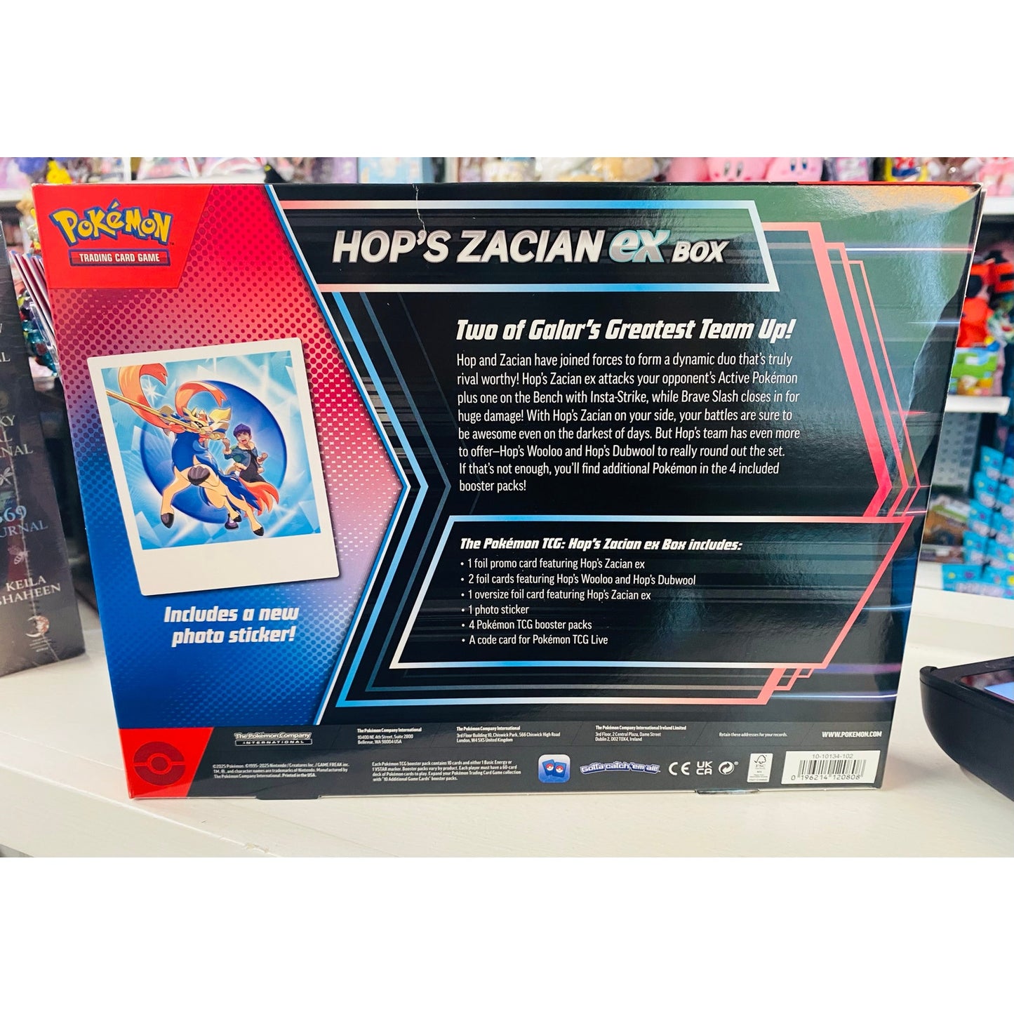 Pokemon TCG: Hop's Zacian ex Box