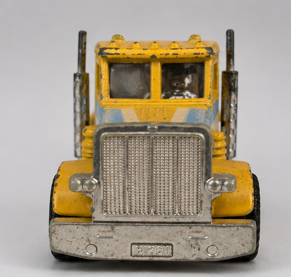 Vintage Matchbox Peterbilt PACE Construction Truck Yellow Die-Cast 1981 Macau