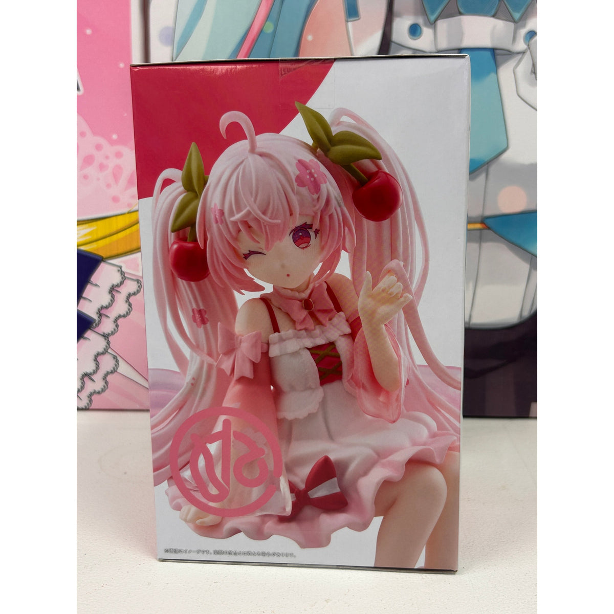 Hatsune Miku Sakura Miku 2025 Wink Noodle Stopper Figure – FuRyu