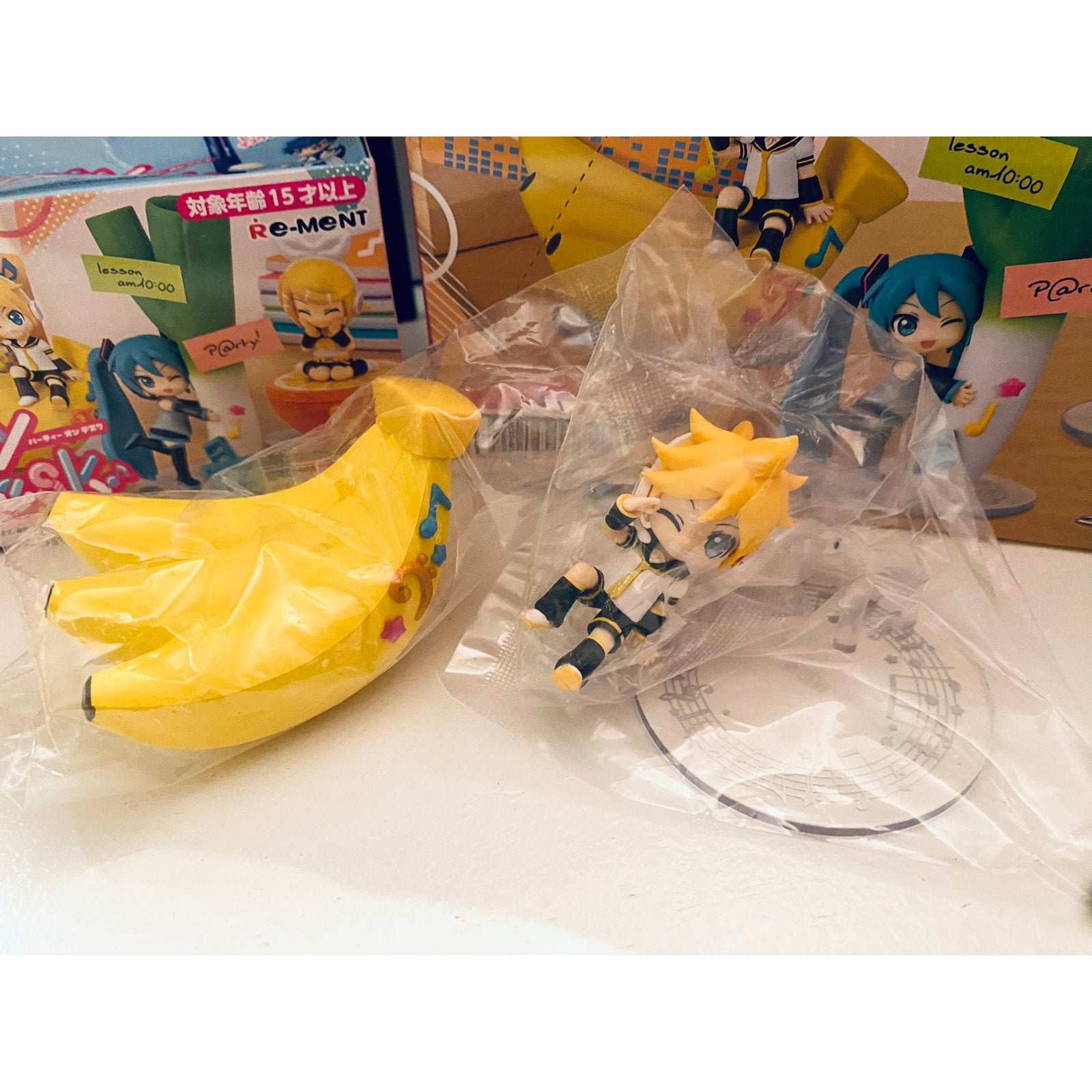 Re-ment Hatsune Miku Party On Desk Series Blind Box “Kagamine Len”